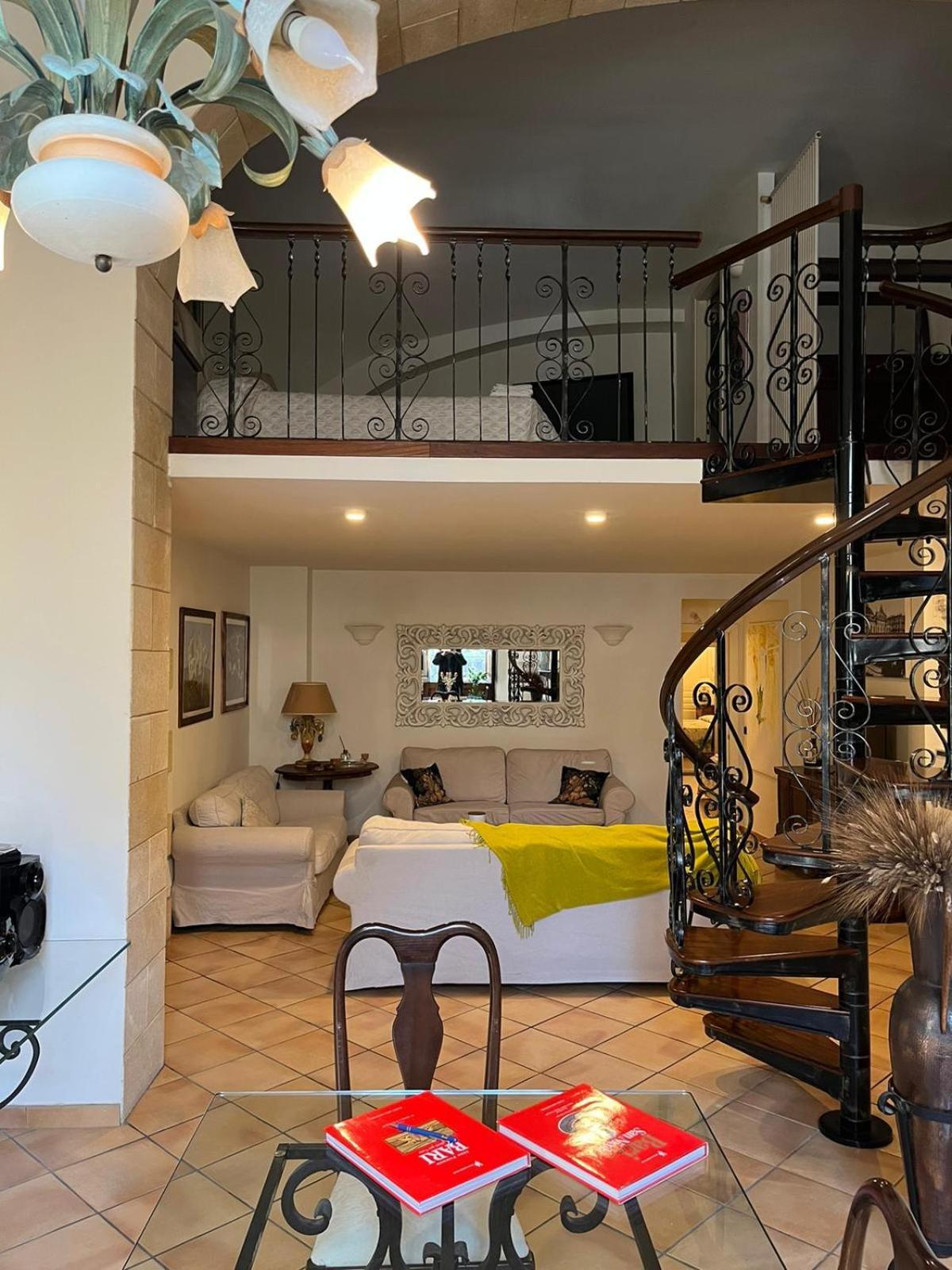 Loft Tanzi Apartment Bari Bilik gambar